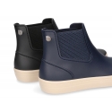 Ankle rain boots with elastic band and SNEAKER DESIGN.