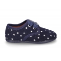 Little laces up shoes in suede leather with STARS print for little kids.