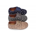 Little laces up shoes in suede leather with STARS print for little kids.