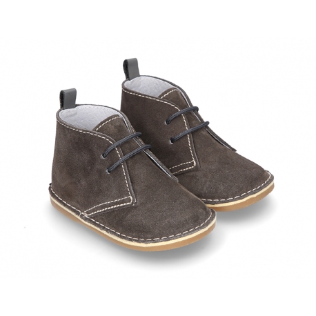 Little Safari boots for babies in suede leather with SUPER FLEXIBLE soles.