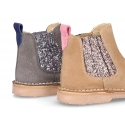 Kids suede leather ankle boots with elastic band with MELANGE GLITTER design.