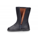 WASHABLE LEATHER boots in dark blue color with zipper.