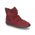 Suede leather girl boot shoes to dress with zipper closure.