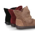 Suede leather girl boot shoes to dress with zipper closure.