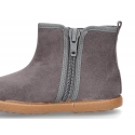 Autumn winter canvas little ankle boots with elastic band and zipper closure.