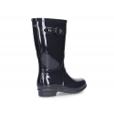 Classic SHINY rain boots with buckle design for kids.