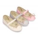 Cotton canvas Ballet flat shoes with hook and loop strap and bow in contrast.