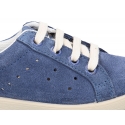 New Casual suede leather Tennis shoes with shoelaces closure.