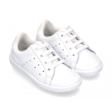 New Washable nappa leather with shoelaces.