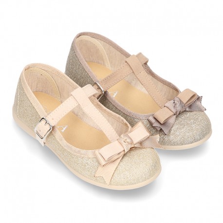 T-strap little mary Jane shoes with buckle fastening in metal finish canvas.