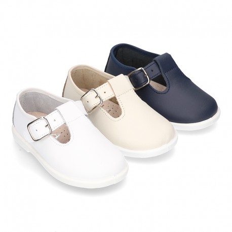 Little Washable leather T-strap shoes with buckle fastening.