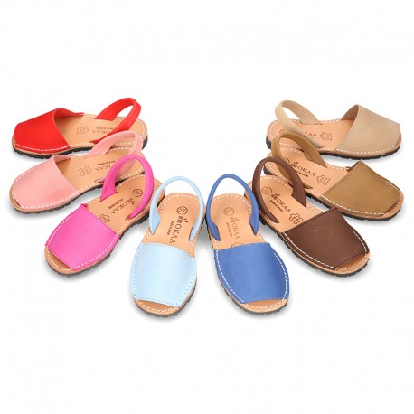 Nobuck leather kids Menorquina sandals with rear strap.