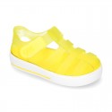 Tennis style jelly shoes with VELCRO strap for Beach and Pool.