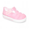 Tennis style jelly shoes with VELCRO strap for Beach and Pool.