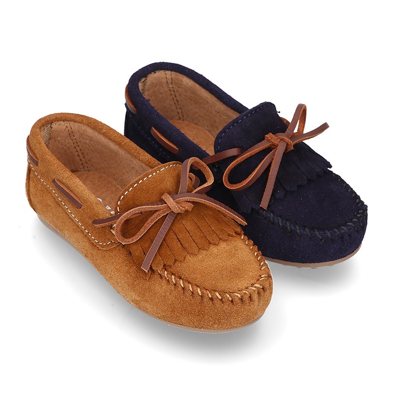 Suede leather Moccasin shoes with FRINGED design. BE008