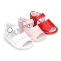 Soft Nappa leather Sandal shoes with waves design for babies.