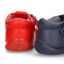 Washable leather sandals with buckle fastening and SUPER FLEXIBLE soles for little boys.