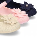 LINEN Canvas Mary Jane shoes with flower design.