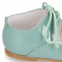 Little Mary jane shoes angel style in patent leather in pastel colors.