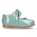 Little Mary jane shoes angel style in patent leather in pastel colors.