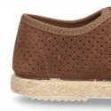 Laces up shoes espadrille style in suede leather little dots effect.