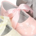 Classic Mary Jane shoes angel style for baby in patent leather with ties.