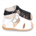 Sandal shoes Menorquina style with flexible soles.