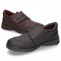 School shoes closed laceless and with toe cap in washable leather.