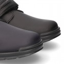 School shoes Blucher style laceless in washable leather.