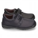 School shoes Blucher style laceless in washable leather.