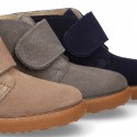 Suede leather casual ankle boots laceless.