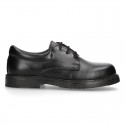 Zapato colegial tipo Blucher con cordones en piel lisa Boxcalf.