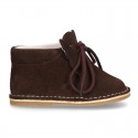 Little BEAR design safari boots in suede leather for babies.