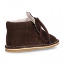 Little BEAR design safari boots in suede leather for babies.