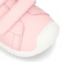 New Washable leather Tennis shoes with dual velcro strap and reinforced toe cap and counter for first steps.