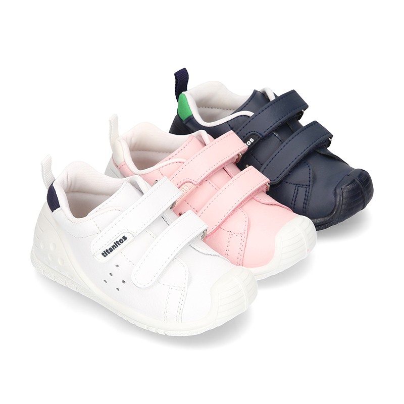 velcro strap tennis shoes