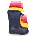 Little rain boots with adjustable neck and WOOL KNIT lining.