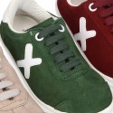 New TRENDY Casual suede leather Tennis shoes with shoelaces closure.