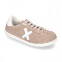 New TRENDY Casual suede leather Tennis shoes with shoelaces closure.