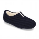 New closed Home shoes in wool knit with central opening.