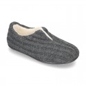 New closed Home shoes in wool knit with central opening.