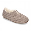 New closed Home shoes in wool knit with central opening.