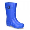 Classic Rain boots style with buckle design for KIDS.