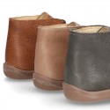 Little ankle boots in tanned nappa leather for kids.