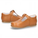 New Classic Nappa Leather T-strap shoes with buckle fastening in cowhide color.