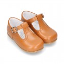 New Classic Nappa Leather T-strap shoes with buckle fastening in cowhide color.