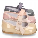 New Classic Patent leather little Mary Jane shoes with velcro strap and ribbon.