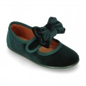 New stylized little Mary Jane shoes with velcro strap and DOUBLE BOW in velvet.