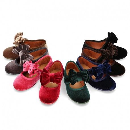 New stylized little Mary Jane shoes with velcro strap and DOUBLE BOW in velvet.