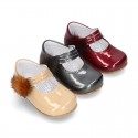 New Classic Patent leather little Mary Jane shoes with velcro strap and POMPONS.